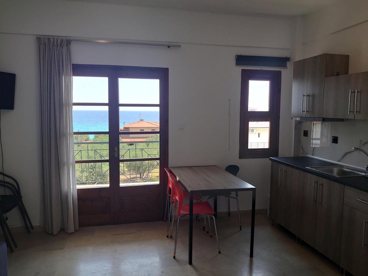 Merida Apartments Мола Калива Екстериор снимка
