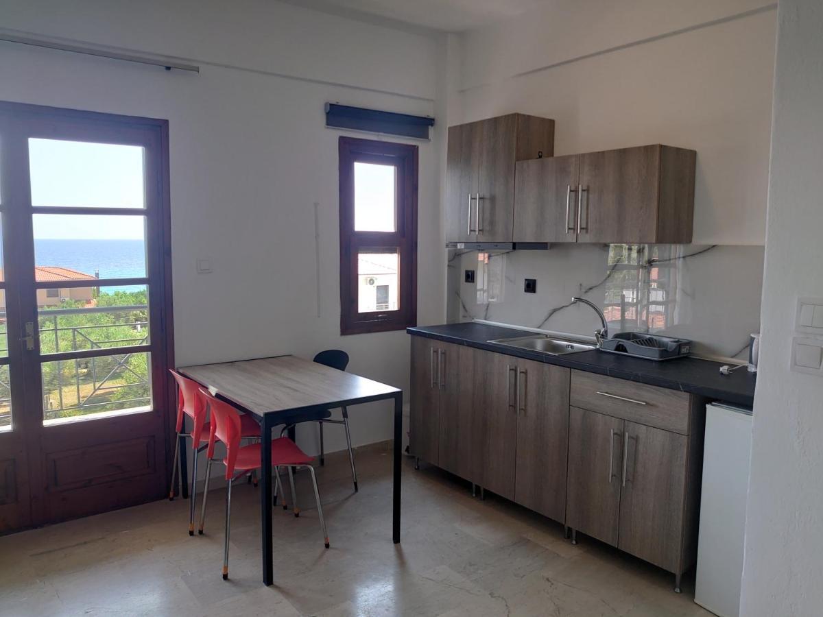 Merida Apartments Мола Калива Екстериор снимка