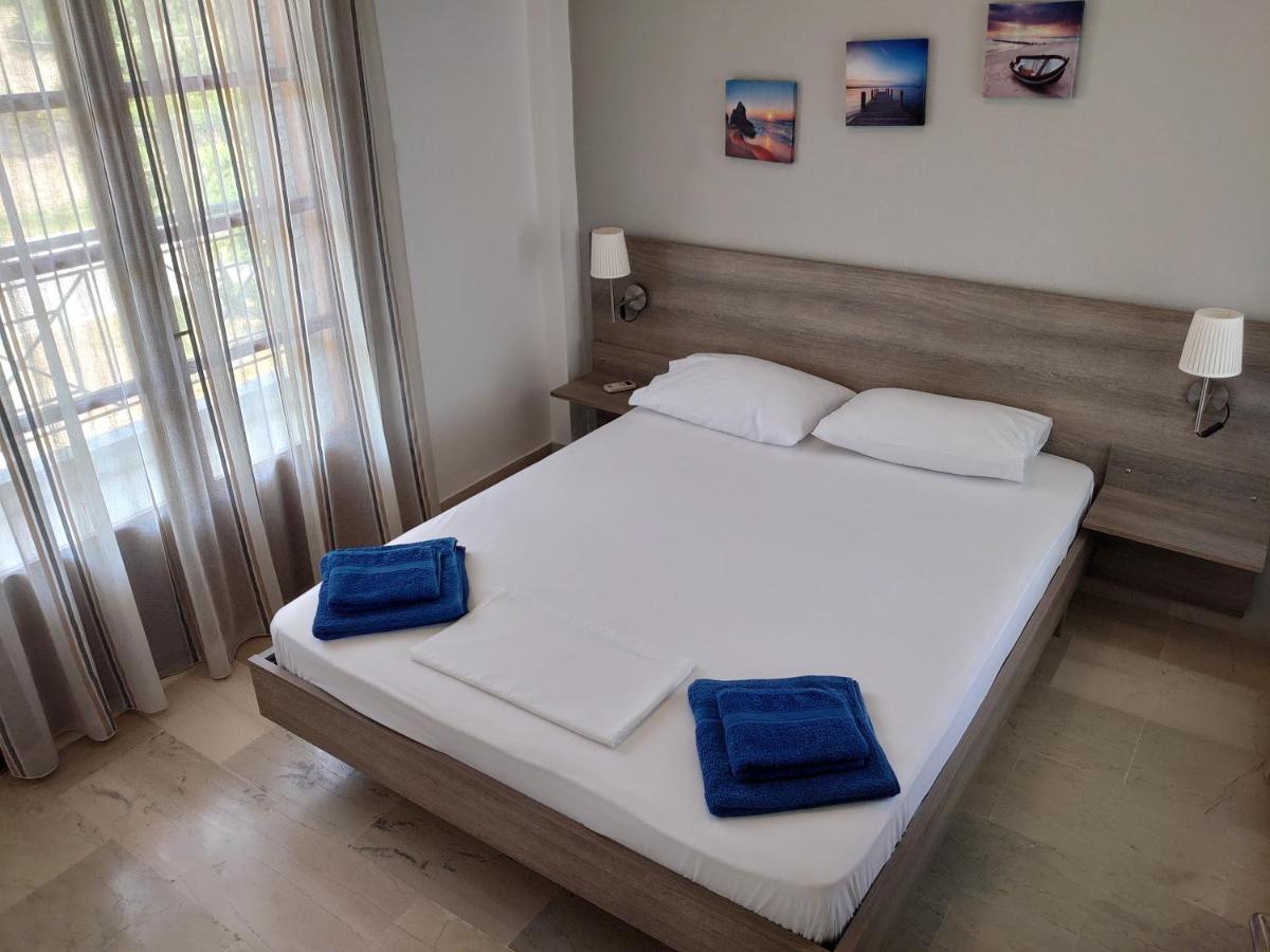 Merida Apartments Мола Калива Екстериор снимка