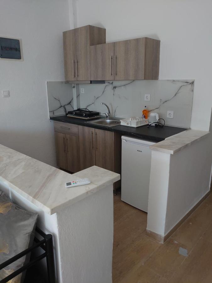Merida Apartments Мола Калива Екстериор снимка