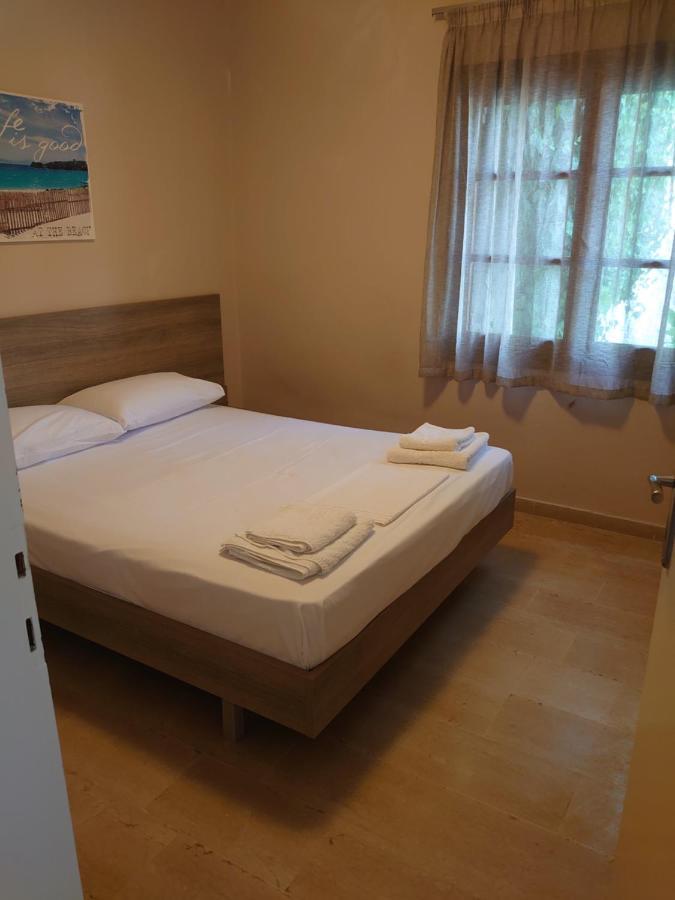 Merida Apartments Мола Калива Екстериор снимка