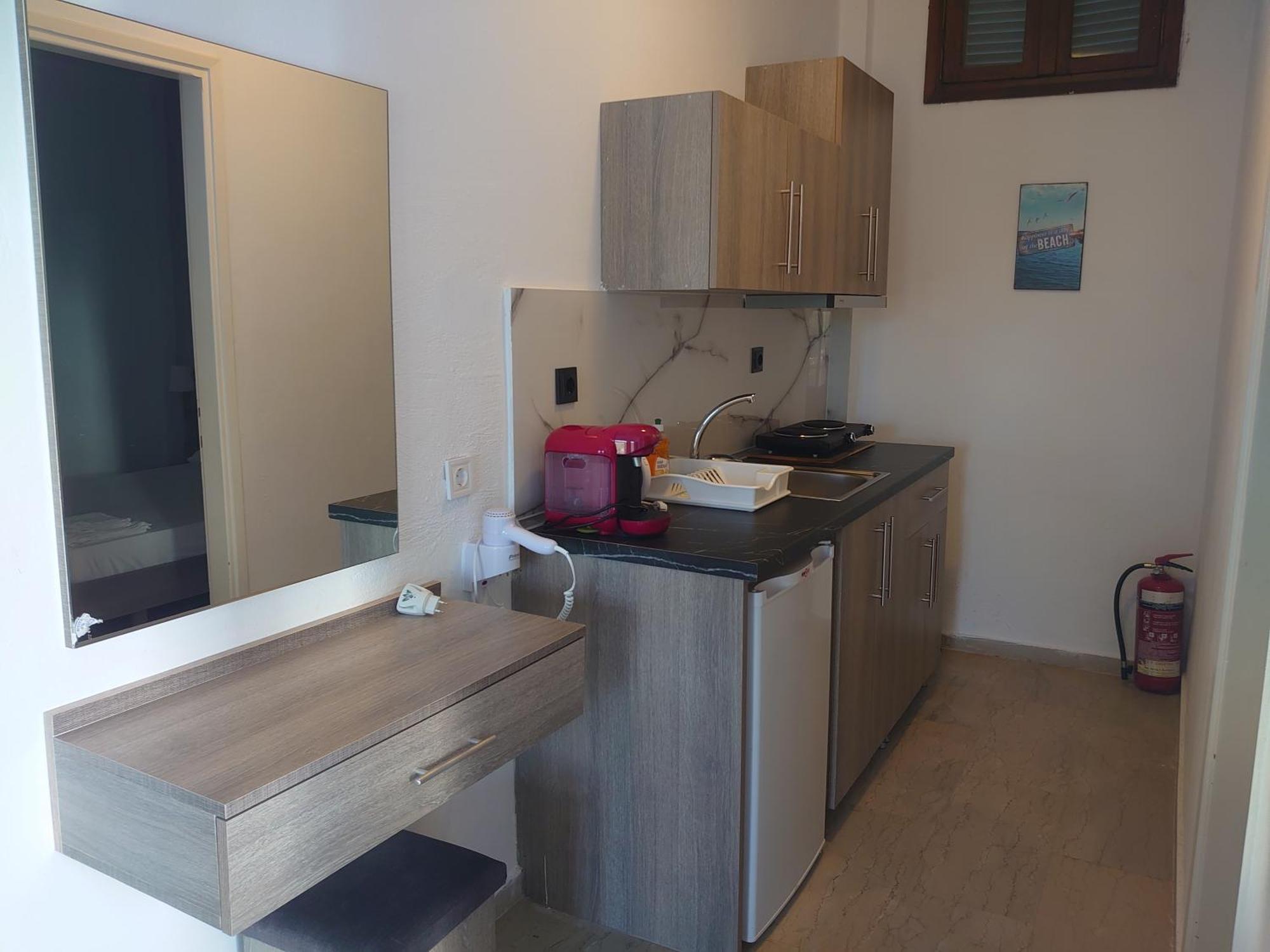 Merida Apartments Мола Калива Екстериор снимка