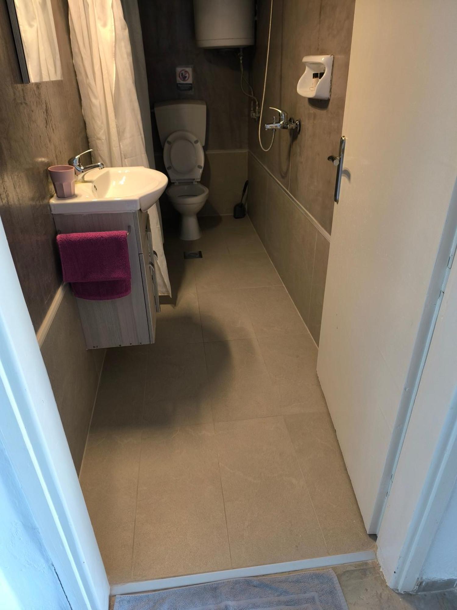 Merida Apartments Мола Калива Екстериор снимка